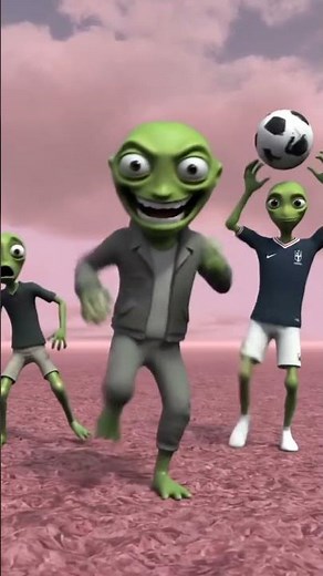 football ⚽🏈 version dame tu cosita dance #dancechallenge #greenalien #aliendance