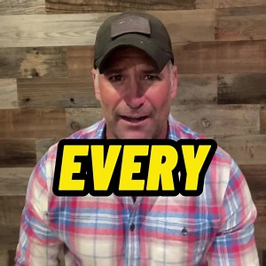 Let’s face it: In the market, no one can win every trade they take. The grand majority of traders are going to lose more than they win. Most trading educators won’t tell you that. But I’ve been trading profitably for years, and teaching others to do so, and even I lose on some trades. The truth is, losing is part of the game. But what separates the profitable traders from those who fail? It’s one simple trick: they limit their losses. The difference between winners and losers in day trading isn’