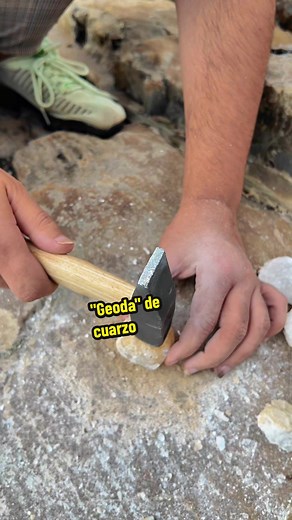 Descubre la geoda: ¿Es oro o cristal?