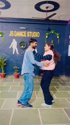 Aavan Javan #shortvideo #wedding #aavanjaavan #easysteps #coupledance #choreography Sunil & Sejal