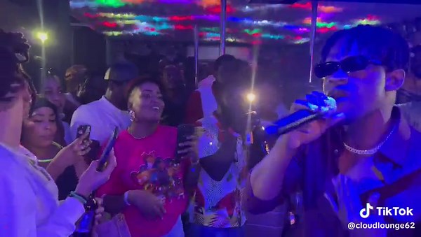 Millien Pierre Jean en Vivo en Cloud Lounge