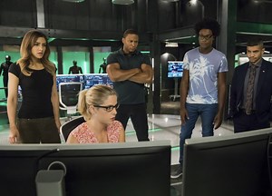 Arrow season 6: How long will Diggle be the Green Arrow?