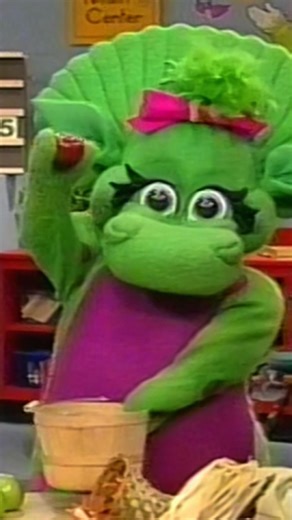 This is such a classic song! 🍎🍌 — BARNEY & FRIENDS 2x01 | Falling for Autumn — #Barney #BarneyTheDinosaur #Icon #BestFriendForever #ILU #ApplesAndBananas #Fruit #ThrowBack #Fall #Autumn #Season #Classic #Iconic #ChildrensMusic #GOAT #Song #Clip #BarneyAndFriends #ILoveYouYouLoveMe #ChildhoodMemories #Nostalgia #Parents #Kids #Love #FanPage | The Barney Universe