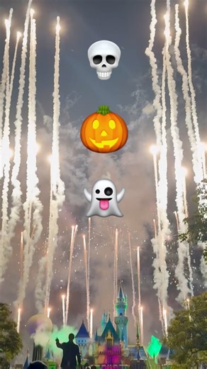 Disneyland Halloween Fireworks!￼