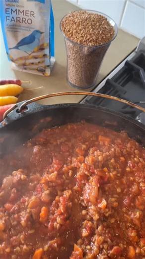 Cooking chili for a crowd or just a cozy winter meal? Try adding Emmer or Einkorn for more servings, more protein, and a bowl that keeps you full.🌶️ Adding Bluebird Grain Farms’ Whole Grain Emmer, Einkorn, or Split Emmer Farro brings deep, nutty flavor and a satisfying chew that fits naturally into your pot. These grains hold their shape, absorb spice, and give chili more substance without changing everything you already love about it. This is a smart way to make chili go further—especially whe