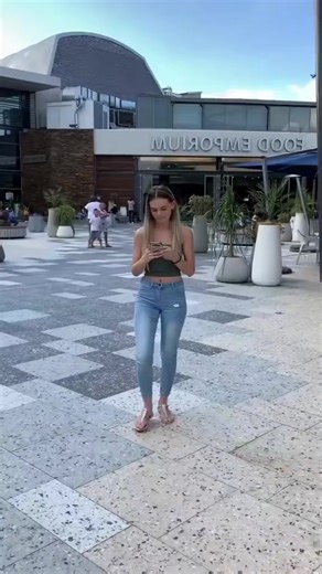 646K views · 5.5K reactions | Magic Tricks   #FacebookReelsContest #reels #funny #viral #vr #magic #magictrick | Jonh Trick | Facebook