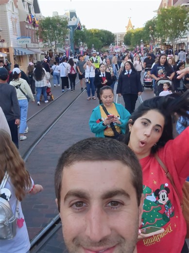 Main Street magic. ✨ ​Walking right down the middle of Main Street, U.S.A. is the only way to start a Disney day! ​#disneyland #mainstreetusa #disneyparks #magicmoment #californiaadventure