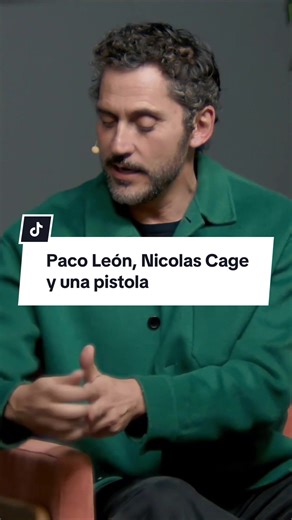 🔫😅 Paco León, un armero americano y Nicolas Cage… ¿qué podía salir mal? “Hubo un momento en el que pensé: no sé si me lo voy a cargar”, cuenta Paco sobre una escena delirante con Cage en El insoportable peso de un talento descomunal. 🎧 Lo tienes completo en Mi vida en películas #CineEnTikTok #SeriesEnTikTok #QueVer #PacoLeón