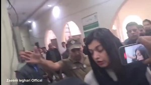 21K views · 505 reactions | ملک پر زہنی مریضوں کا قبضہ ہے فلک جاوید۔۔۔ | Country 92 News | Facebook