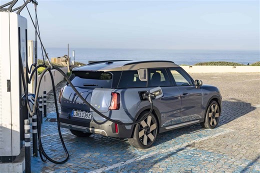 MINI Drivers Can Now Earn Rewards With ChargeForward Smart Charging