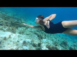 Young Girl Freediving | Dive Without Fins | Underwater | Being Diver |