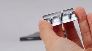 Amazon.com: Double Edge Safety Razor Blades - 60 Count Premium Platinum Swedish Steel Blades for Men & Women’s Razors – Long-Lasting Precision Shaving Blades for Smooth, Comfortable & Close Shaves : Beauty & Personal Care