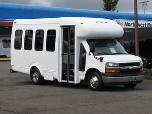 2008 Chevrolet Startrans 14 Passenger Shuttle Bus - S25189 | Northwest Bus Sales, Inc