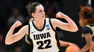 Caitlin Clark to enter 2024 WNBA Draft, forgoing last year of eligibility at Iowa