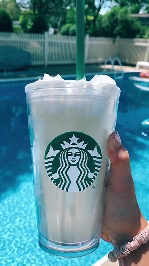 Preppy Pool Party Makeup Tutorial