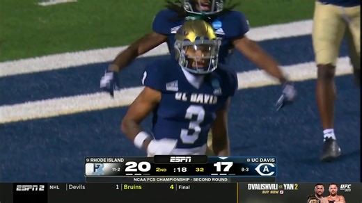 Cruised right on in 🚙💨 Zach Jones of (8) UC Davis Football scores for the Aggies just before the end of the second quarter. #FCSPlayoffs x 🎥 ESPN2 | NCAA FCS Football