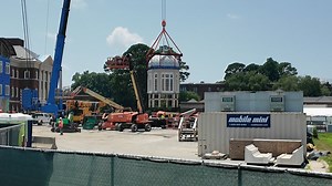 130K views · 963 reactions | With one big lift, the CNU skyline changes. Construction workers use a gigantic crane lift the 34-ton cupola for the Science and Engineering Research Center into place. The building is on track to open in January 2026 : https://cnu.edu/whoweare/campus-changes/ | Christopher Newport University | Facebook