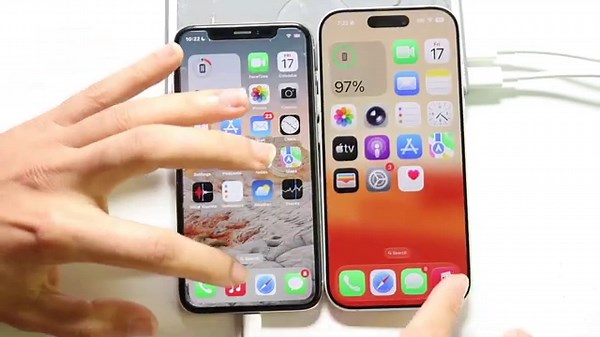 iPhone 17 Vs iPhone X! (Comparison) (Review)