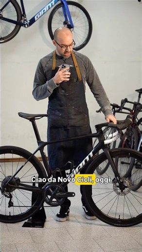 ⚫️Giant TCR Advanced Pro Disc Team CCC⚫️ PROMO A 2199€ su www.novocicli.com #giant #bike