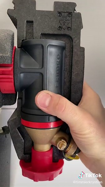 Filtr Magnetyczny Flamco: Instalacja i Czyszczenie