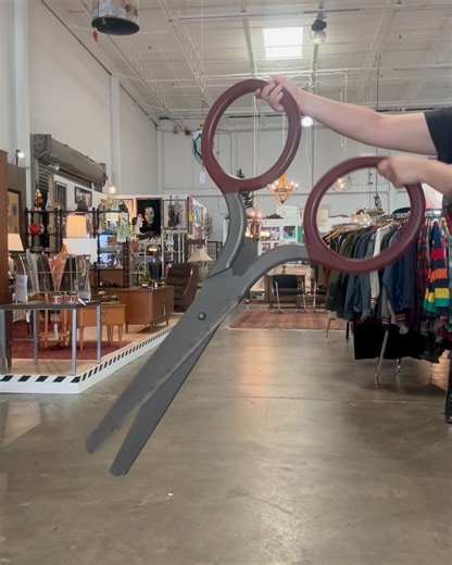 Decatur Estate Vintage Market on Reels