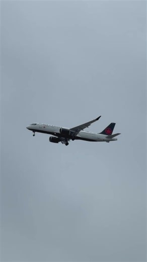 iPhone 17 Pro Max Camera Test ✈️#iphone17promax #planespotting #iphonecamera #airplane #aviation