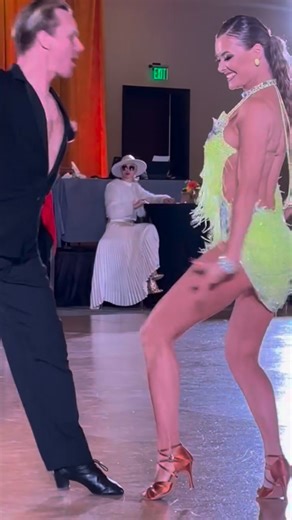 4.7K views · 89 reactions | 朗 dance with me - 囹ElinaDanilova.com - #chacha #dance #tutorial #behappy #elinadanilova #wellnessprofessional #wellness | Elina Danilova Life Coach | Facebook