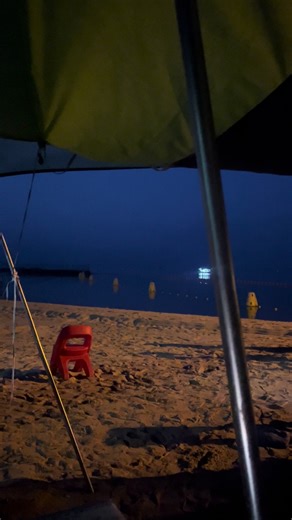 친구를 찾아요 제가 초1때 전학을 가게 되면서 그 이후로 한번도 보지 못했어요 09년생입니다 천안예원어린이집을 다녔던걸로 기억해요 아니면 성거초등학교 병설유치원을 다녔을꺼에요 그런데 그 친구들의 이름이 기억이 안나요 4명에서 자주 다녔는데 여2남2 여자애 언니 이름이 사랑이였다는것만 기억이나요 그리고 제 기억이 맞다면 남자애중 한명의 이름은 유지환이였던것같아요 #친구찾기#천안성거