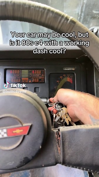 Analog dashes are on top with the exception of the c4 dash 😮‍💨😮‍💨😮‍💨 #corvette #c4corvette #foryoupage #trending #carguy #massfollowing