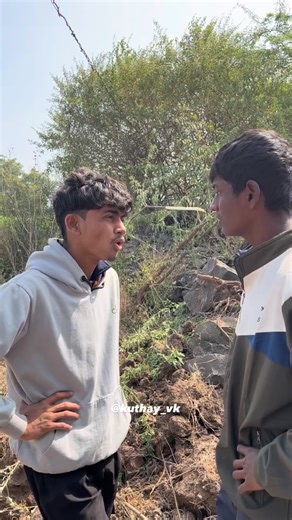 Vιɾαʝ ƙԋαɱƙαɾ  on Instagram: "मित्रा तूच रे 🥹❤️‍🩹 #viral #trending #vk #trend #reels"