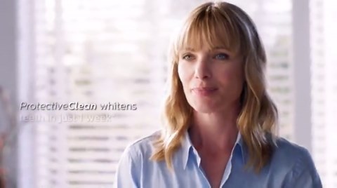 PHILIPS Sonicare ProtectiveClean 6100 Rechargeable Electric Toothbrush, with Pressure Sensor, 3 Cleaning Modes, SmarTimer and QuadPacer, 14-Day Battery Life, Travel Case, White, Model HX6877/21