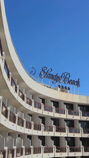 Tu rincón de descanso con vistas infinitas 🌞 🌊 Relájate y disfruta de sol de Gran Canaria mientras sientes la caricia del Atlántico y dejas volar la mente 😊 https://www.hotel-sandy-beach.com/es/ofertas/hotel-todo-incluido-en-playa-del-ingles - Dein Wohlfühlort mit Aussicht 🌞 🌊 Sonne tanken, die Meeresbrise spüren: das perfekte Urlaubsfeeling auf Gran Canaria 😊 https://www.hotel-sandy-beach.com/de/angebote/all-inclusive-hotel - Your feel-good place with a view 🌞🌊 Soak up the sun, breathe 