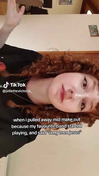 tbf it was lights outs so I can't be blamed. I'm in my daily posting era leave me alone. @Teen Jesus & the Jean Teasers #wlw #music #australianmusic #gay #amithebestyoueverhad #fyp #xyz #trend #epic #alt #silly