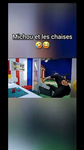 Michou et les chaises mdr 😂 🔥🔥🔥