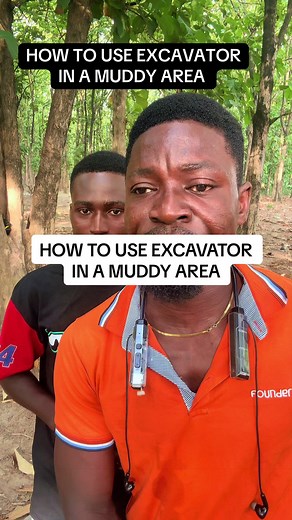 Excavator in Mud: Avoid Getting Stuck!