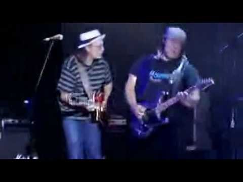 Creedence Clearwater Revisited - Commotion