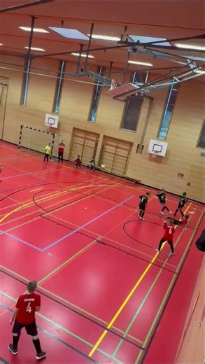 🎥 Dream goal by Liam Dietl – 1:0 against Iggensbach | Hengersberg Indoor Tournament