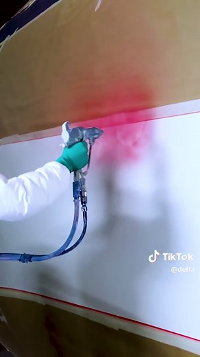 getting ready for the runway with our newest aircraft livery. we can’t wait to show you ✈️ 👀#deltaairlines #deltateamusa #avgeek