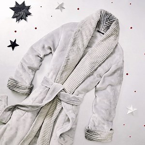 The Natori Alpine Robe - the perfect gift for everyone on your list....