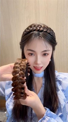 Headbands look so pretty this way #Hairstyles even beginners can learn #Must-have hair accessories