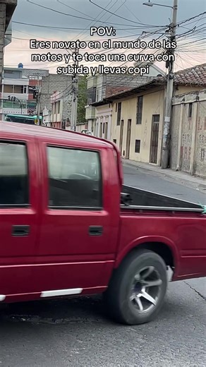 Consejos para novatos en motos en subida y curvas