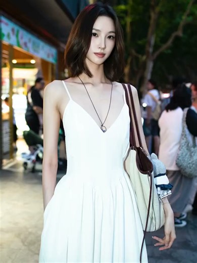 Cô gái xinh đẹp này có gì đặc biệt? Khám phá khoảnh khắc bất ngờ khi một cô gái xinh được khen ngợi, khiến bạn mỉm cười và cảm nhận sự ấm áp chân thành! #tiktok #youtube #viral #dep #vui