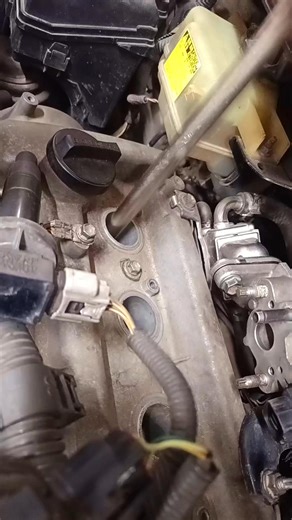 2.9K views | How to open engine spark plug #engine #sparkplugs #mechanic #automotive #mechaniclife #engineer #automobile #fblifestyletyle | Hybrid Repair Service & Car Solution | Facebook