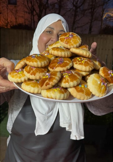 حلوة الطبع مع خلطة سحرية 🤲#حلويات_جزائرية @Cherifa aka Oum Jena 😁 33 7 84 73 32 75