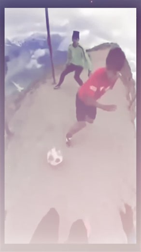 Uncrustamemes on Instagram: "South Korea is using advanced piezoelectric tiles to convert the everyday footsteps of people into clean electricity. As millions move through busy places like Seoul Station, Hongdae, and Myeongdong, the pressure from each step bends the tiles slightly, creating mechanical stress that the piezoelectric material transforms into electrical energy. This power is then used to run LED lights, smart sensors, and digital displays across public spaces, helping reduce the cou