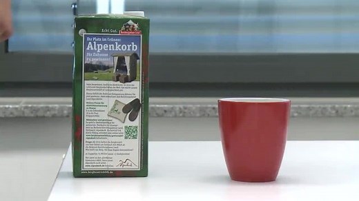 Milch einschütten ohne zu kleckern