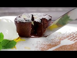 **"Gâteau au Yaourt Nature : Recette Facile et Délicieuse en Moins de 30 Minutes !"**