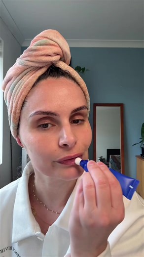 A quick look at my current morning skincare routine! Brands and products I’ve been using every morning: @VIOLETTE FR Balm Amour @Avène Australia Thermal Spring Water @rhode skin Glazing Milk @anua_global Azelaic Acid 10 Hyalauron Serum @Kiehl's Since 1851 Creamy Eye Treatment with Avocado @Allies of Skin Peptides & Antioxidants Advanced Firming Daily Treatment @MECCA COSMETICA To Save Face Matte Sun Serum #amskincare #morningroutine #morningskincare #acneproneskin #dehydratedskin