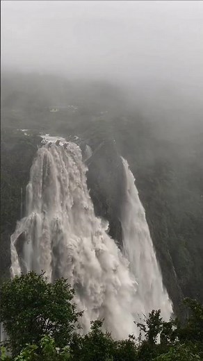 The World's Most Beautiful Waterfalls (Bucket List Travel)
