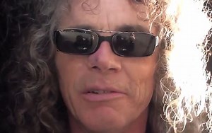 On The Tour Bus With OVERKILL (Video)